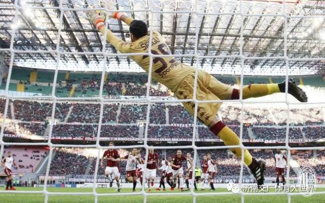 这名年轻小 这名年轻小