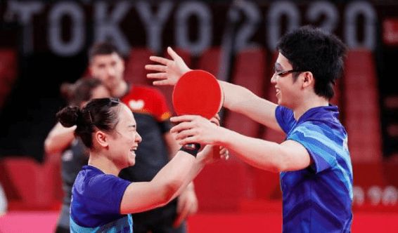 冠奖杯更彰 冠奖杯更彰